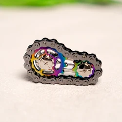 Iridescent Zinc Alloy Fidget Spinner - Colorful Stress Relief Toy (Black and white)