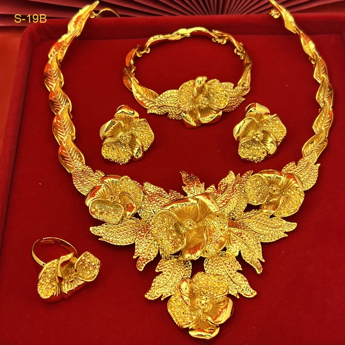 Set Gioielli Africano Per Donna - Collana, Bracciale, Orecchini E Anello | Stile Boh&egrave;me Chic In Oro E Argento