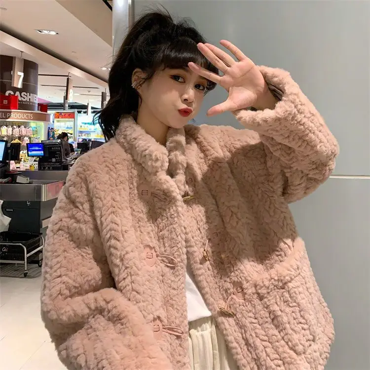 High Quality Women Autumn Warm Knitting Coats Fashion Korean Loose Lambswool Lined Outerwear Winter Single Row Horn Button