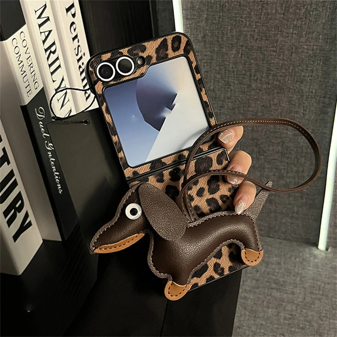 Luxury Leopard Print Portable Sausage Dog Phone Case Cover