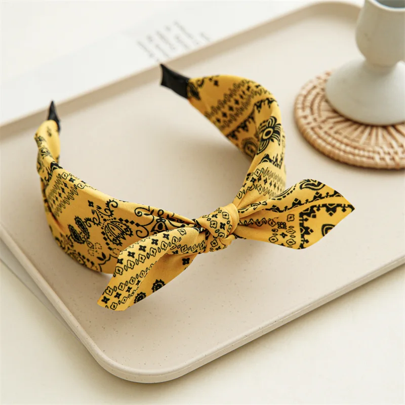 Bow-Yellow