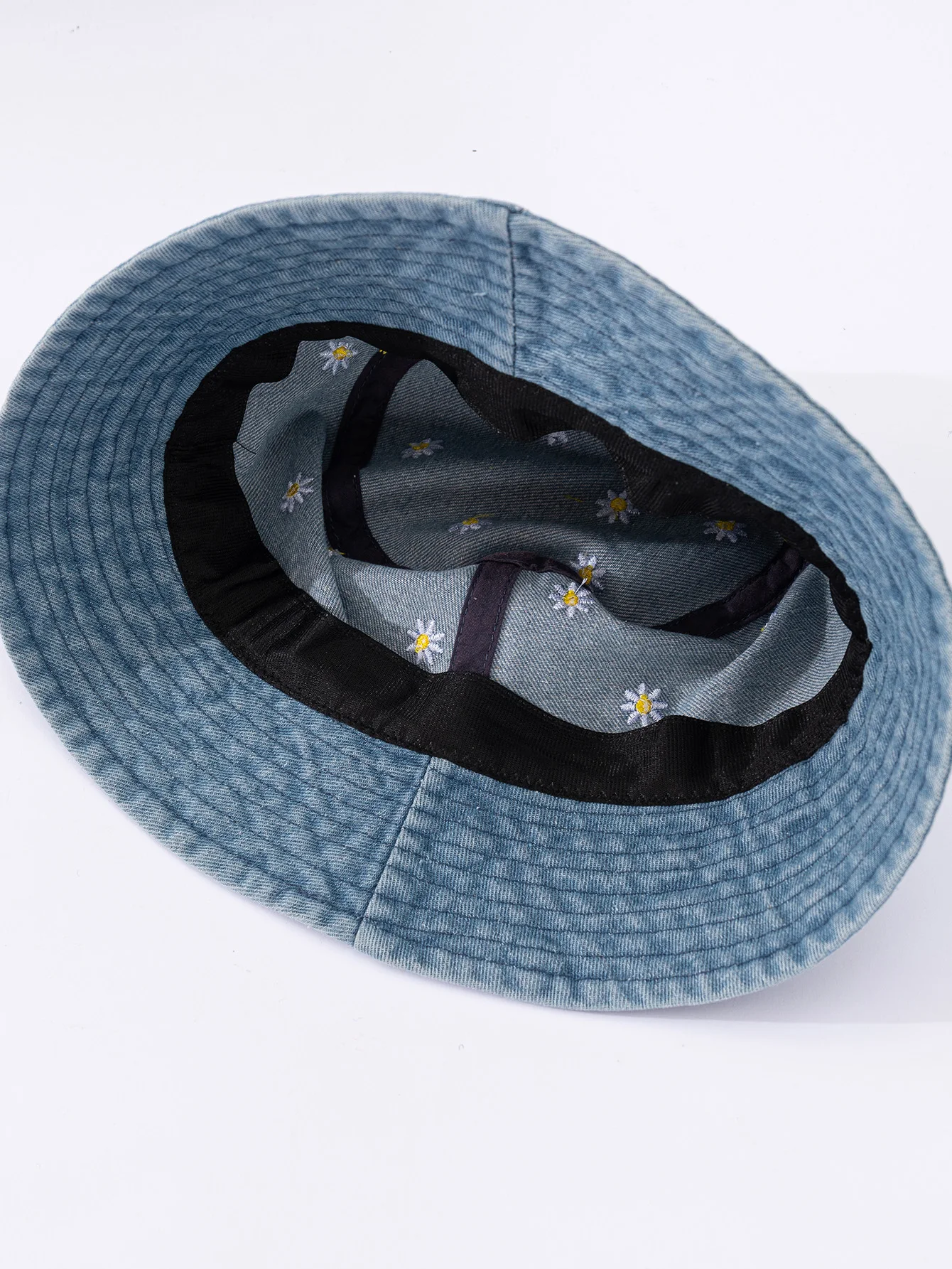 Sombrero de pescador bordado de Little Daisy para mujer, sombrilla versátil y protector solar, moda de primavera y verano, espectáculo de cara pequeña