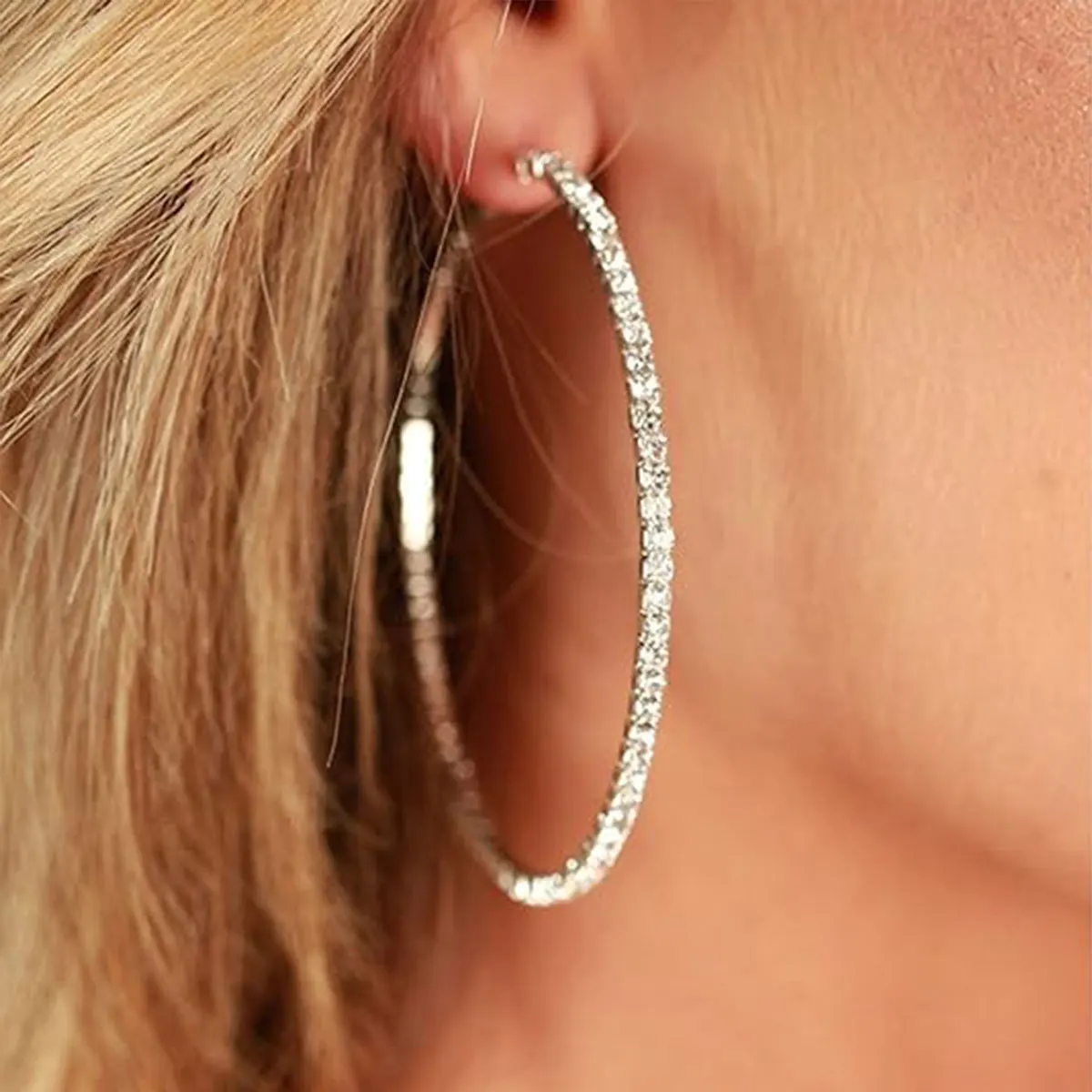 

Whole Loop Zirconia Earrings Silver Color Large Women's Hoop Earrings 30/40/50/60/70mm Shiny Dimensional Zirconia Hoop Earrings