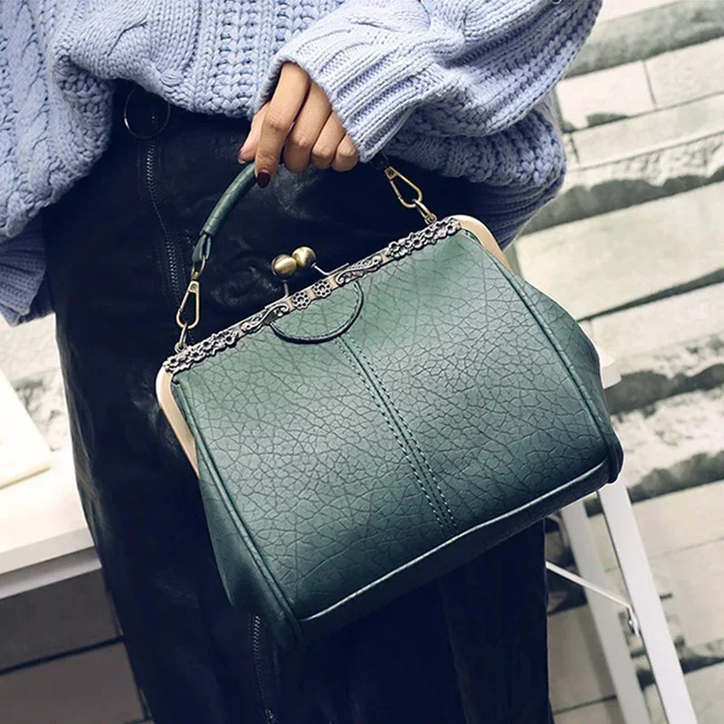 

Retro PU Crossbody Bag for Women Clip Shoulder Bag Advanced Frosted Pattern Handbag Female Luxurious Design Lady Design Bag