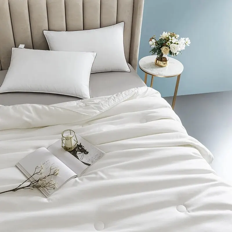 Mulberry Silk Air Conditioner Quilt 200 * 230cm Weighing about 3 Pounds silk quilt
