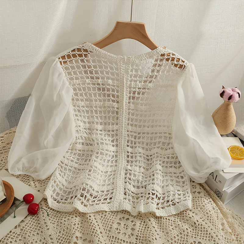 Pearl Diary  Contrast Color Join Together Bubble Sleeves Top Women Low Neck Single-Breasted Shirts Hollow Out Thin Top