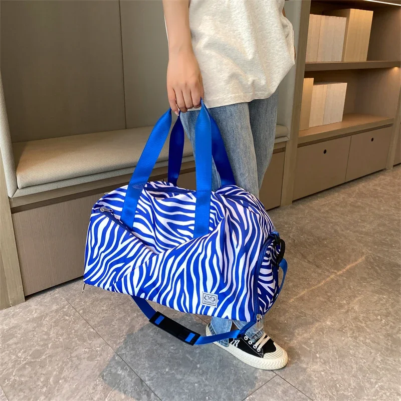 

Женские дорожные сумки на ремне 2024, вместительные водонепроницаемые сухие и Влажные Сумки с разделением внутренних карманов, большая ручная сумка, ручная работа