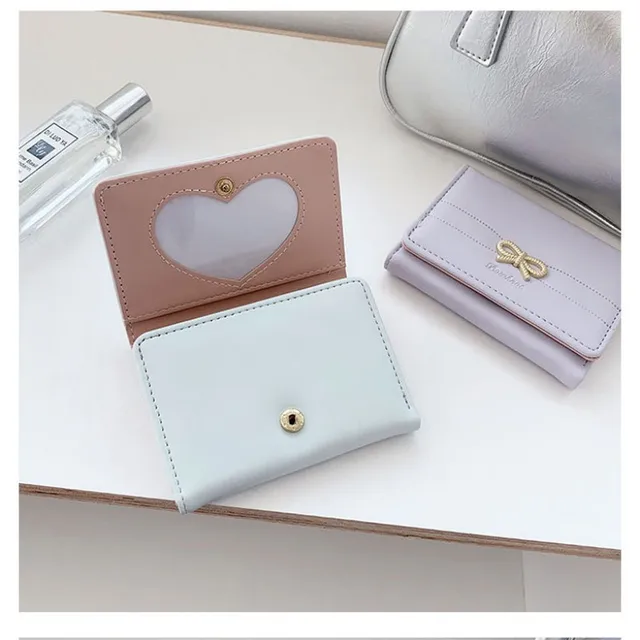 Andiker Women's Trifold Card Wallet With Bow – PU Leather Wristlet, ID Window & Zipper Coin Pocket, Cute Brown Purse