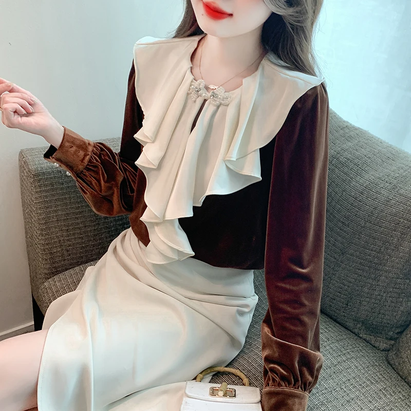 

Retro Ruffle Edge Velvet Shirt Women's 2023 Autumn New High Grade Fashion Long Sleeve Temperament Top