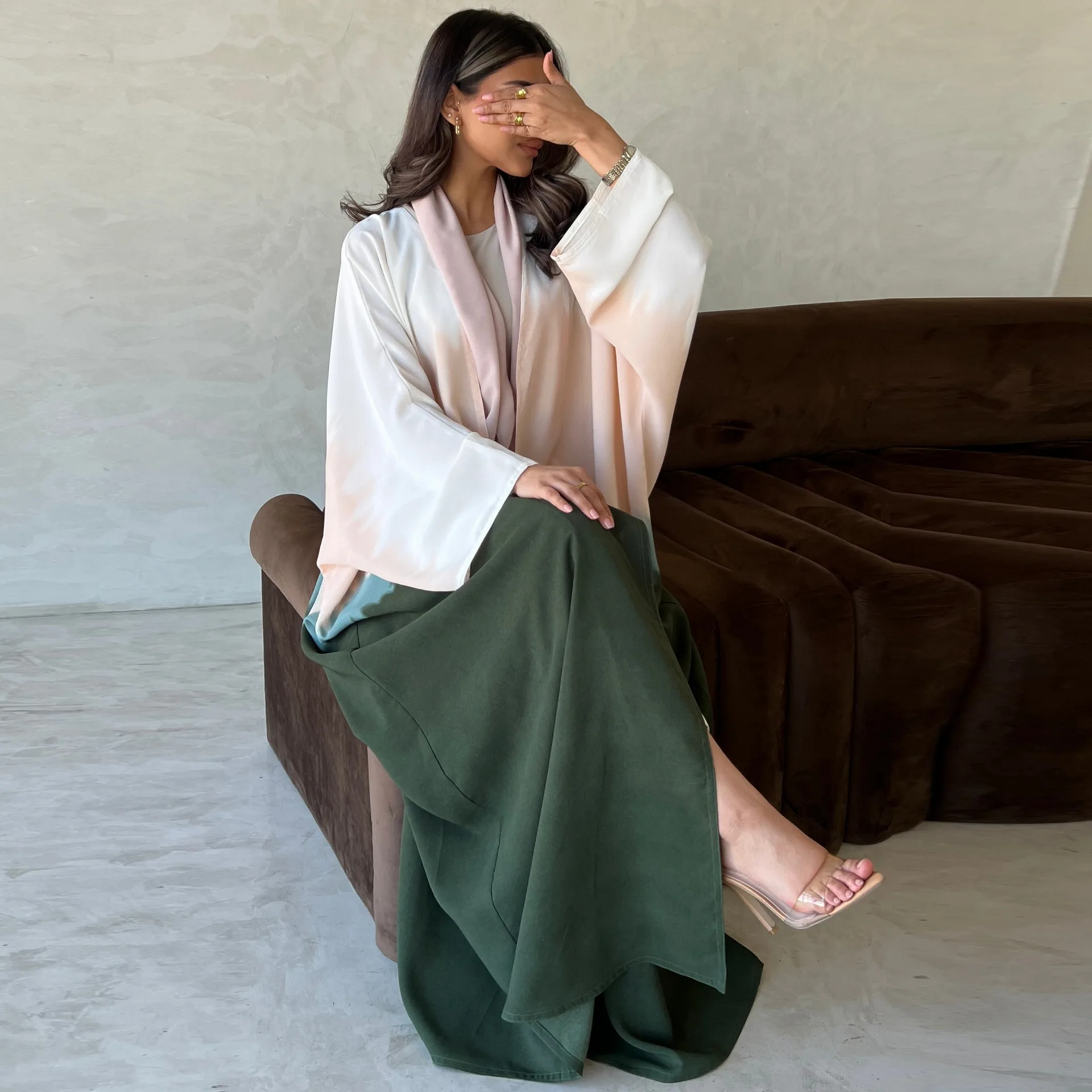 

Летнее роскошное кимоно Рамадан с градиентом и открытым рукавом «летучая мышь», абайя, Дубай, мусульманское скромное платье, мусульманская одежда, абайя для женщин, кафтан, 2024