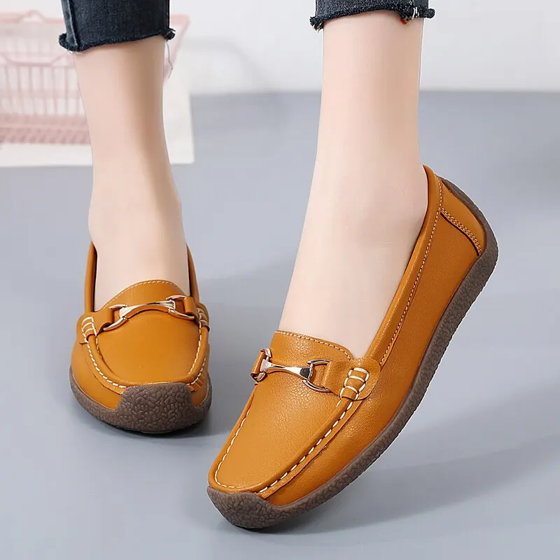 Spring /Autumn Flats Genuine Leather Moccasins Woman Casual Slip-on Loafers Female Boat Shoes Big Size 44 women shoes
