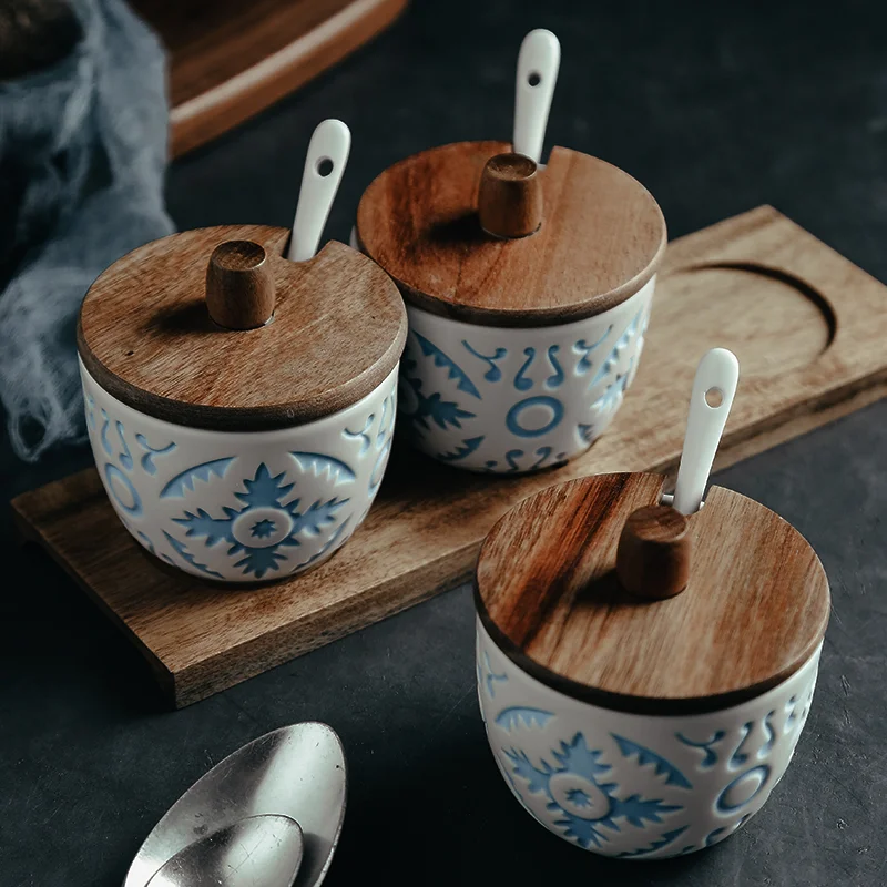 Kitchen Spice Box Set with Spoon, Ceramic Seasoning Jar, Sugar Salt Shaker, Embossed Round, 3 Pcs