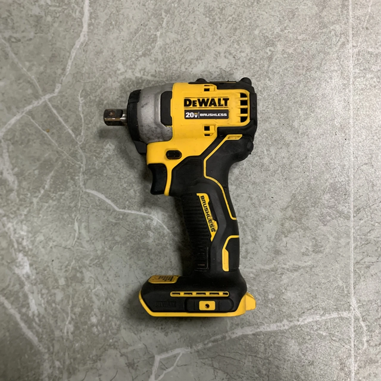

DEWALT DCF809 ATOMIC 20V Modified 2/1 impact wrench MAX Li-Ion body only second-hand