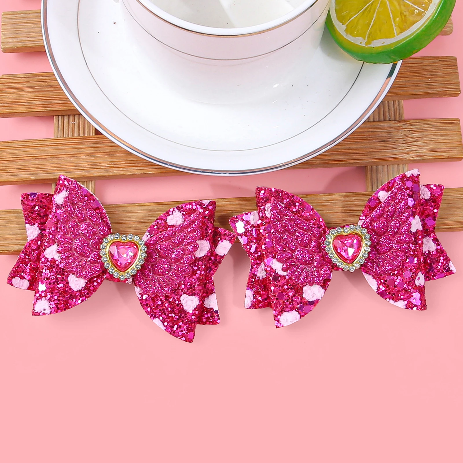 2/6 stücke Süße Herz Haar Bögen Clips Valentinstag Kristall Herz Bögen Clips Haarspangen für Kinder Kinder Party haar Zubehör – Detail 7