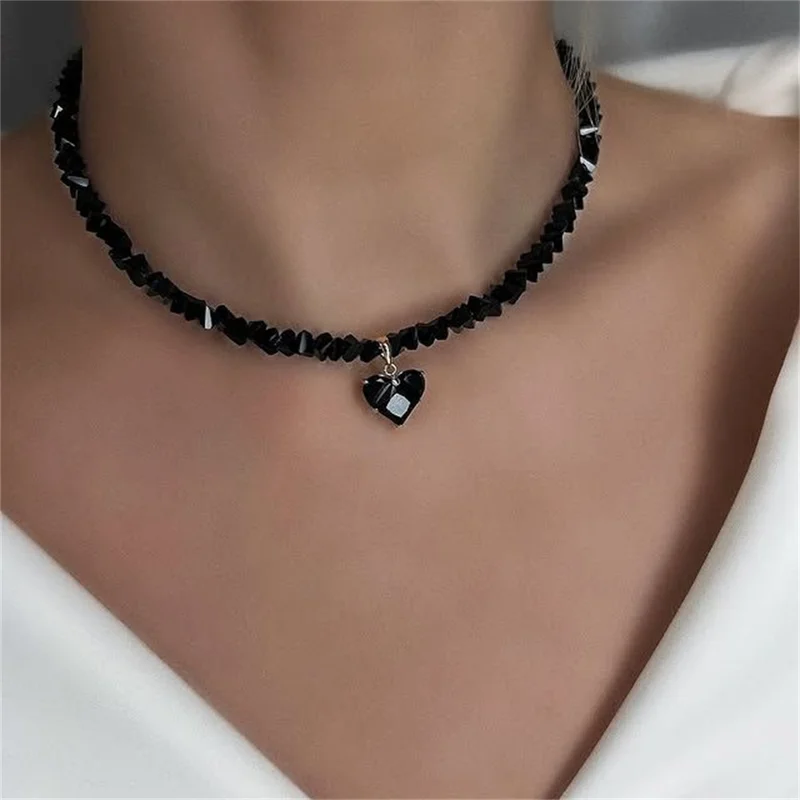 Fashion Vintage Sexy Zircon Heart Pendant Necklace For