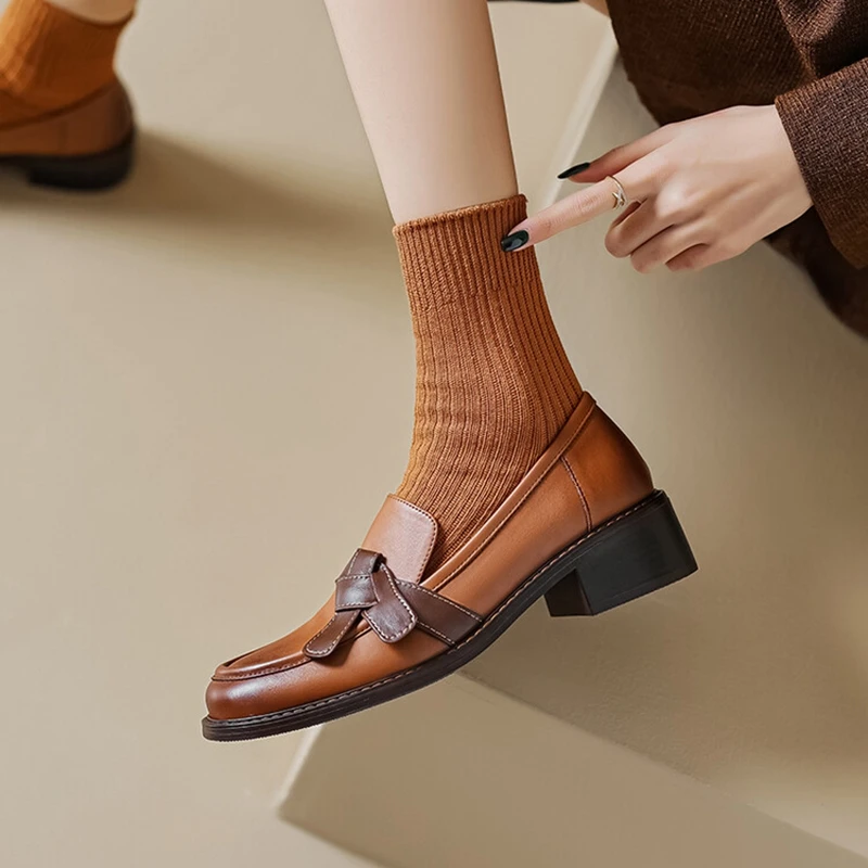 

2023 Spring Women Loafers Split Leather Shoes Women Round Toe Chunky Heel Shoes Pleated Mixed Colors Women Pumps Handmade Shoes