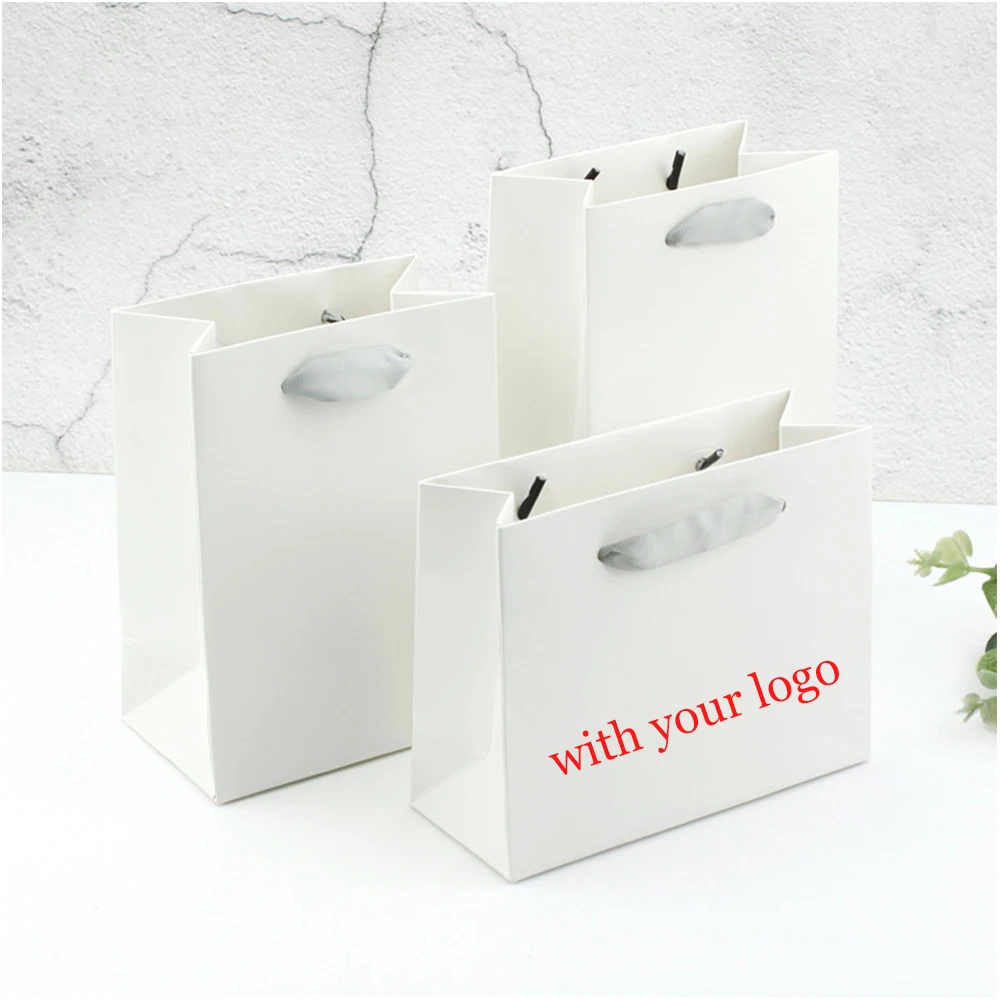 50pcs/lot Personalized Logo White Paper Tote Bag With Gray Ribbon Custom Shopping Bags Wedding Party Gift Bags Bulk with Handles 100pcs navy blue satin drawstring bags custom dust bag jewelry package pouch personalized your logo printed bulk product package