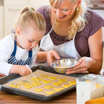 Pre-Cut Parchment Baking Sheets 4