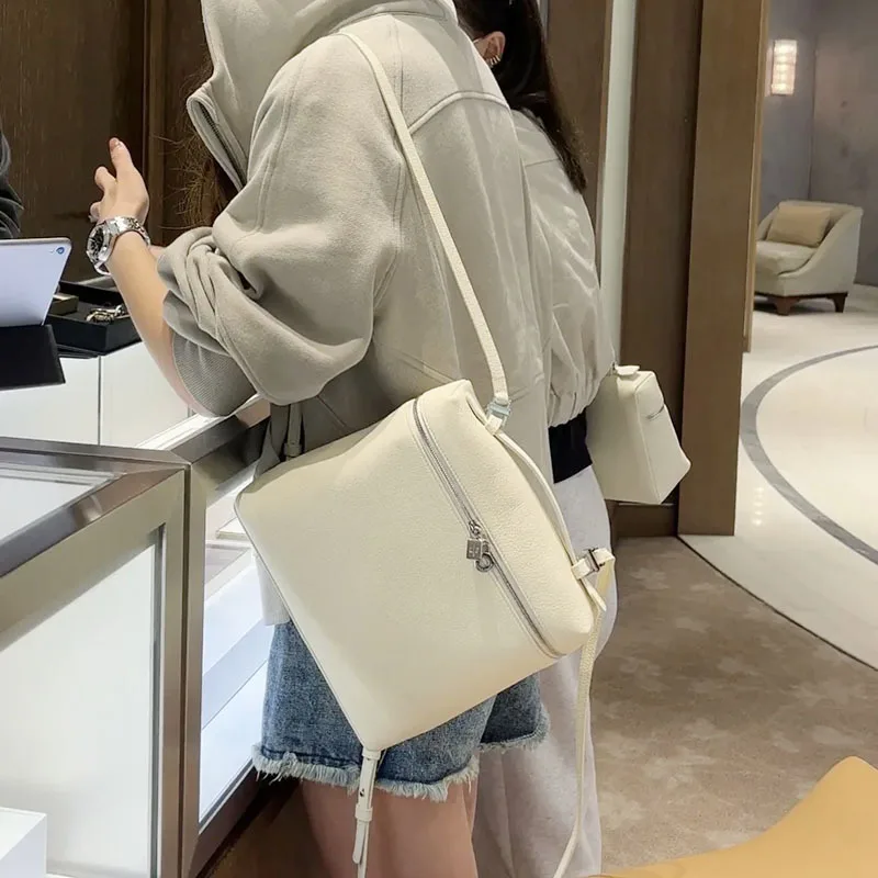 

Fashion Brand Design LP Women Genuine Leather Backpack Zipper Simple Handbag 2023 Summer Ladies Large Capacity Shoulders Bags