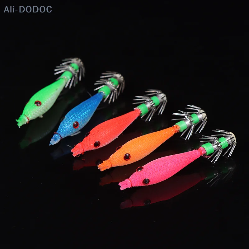 

5Pcs 7cm Artificial Fishing Lures Squid Hook Jigs Noctilucent Squid Cuttlefish Jigs Bait Spinnerbait Sea Fish Wood Shrimps