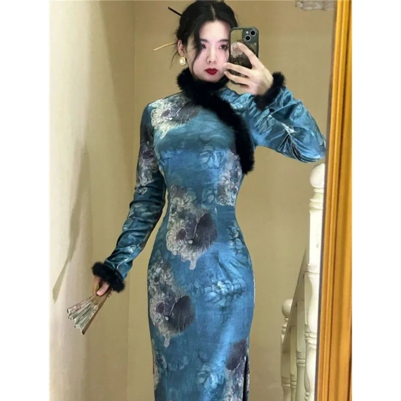 

Qipao Traditional Dress Cheongsam Vintage Plush Collar Print Halo Dyed Blue Dress Autumn Winter Wrapped Hip Modern Qipao