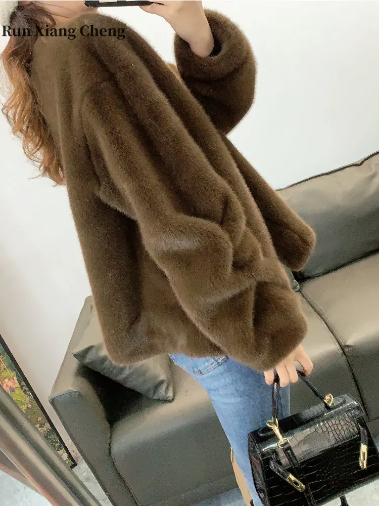 2023 New Arrival Eco-Friendly Fur and Faux Fur Coat for Women Slim-Fit Plush Collar Short Long Sleeve and Casual Style Overcoat