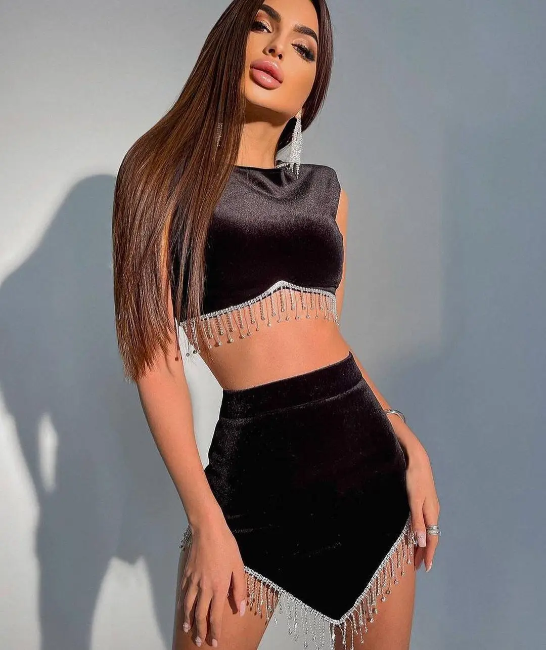 

Anibol Luxury Rhinestone Skirt Crystal Diamond Tassels CropTop Sexy Slim Package Hip Two-Piece Suit 2022 Ins Hot