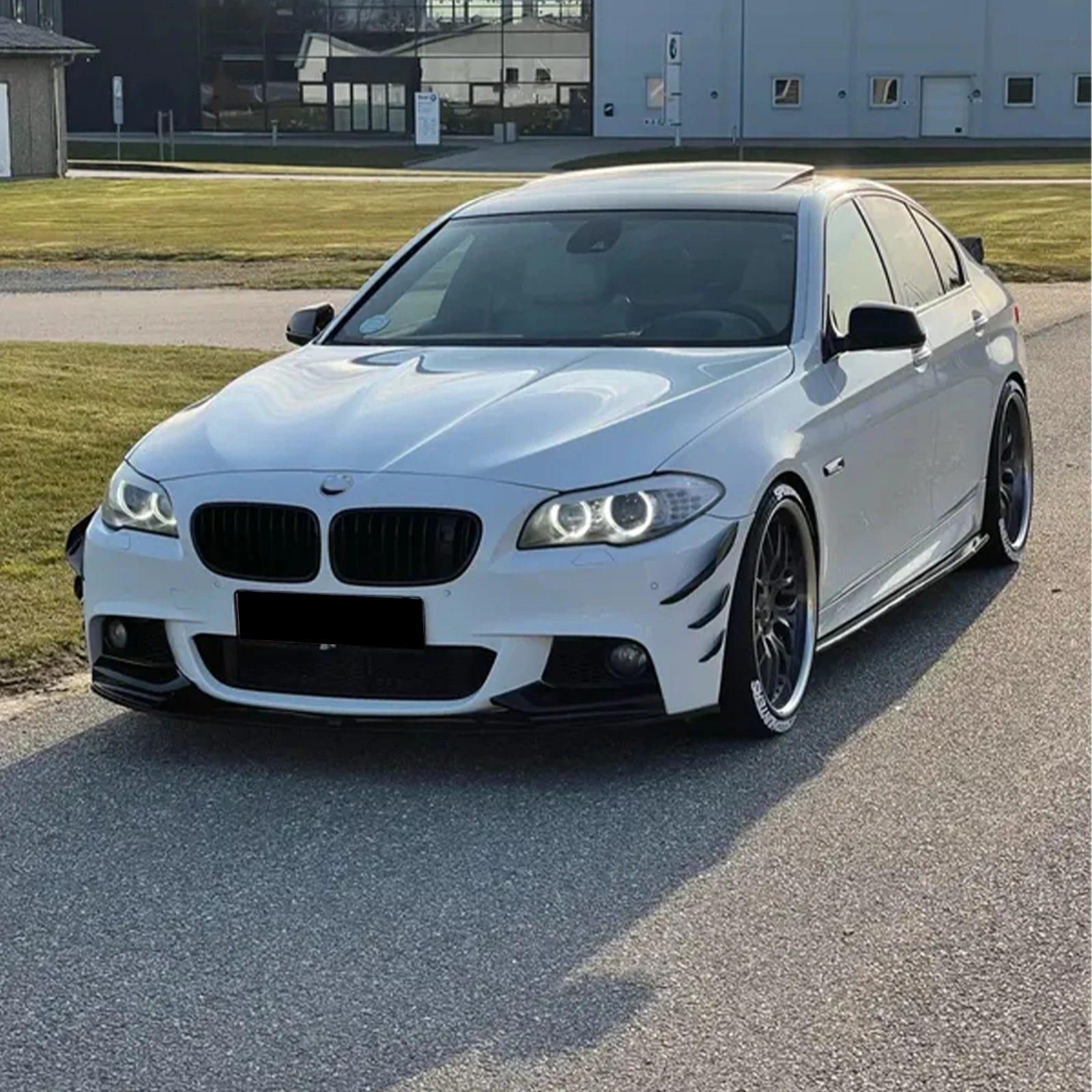 Front Bumper Spoiler Lip Splitter For BMW F10 M5 2012- 4Pcs Guide Plate Glossy Black Carbon Fiber Look