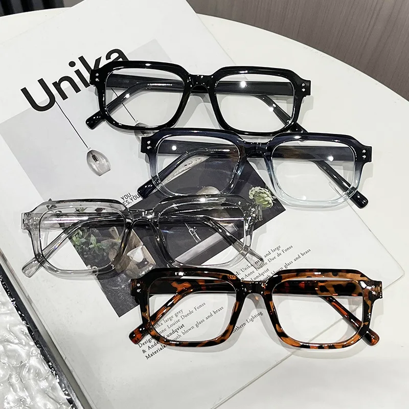 Premium Anti-Blue Light Retro Eyewear for Fashion and Active Lifestyles