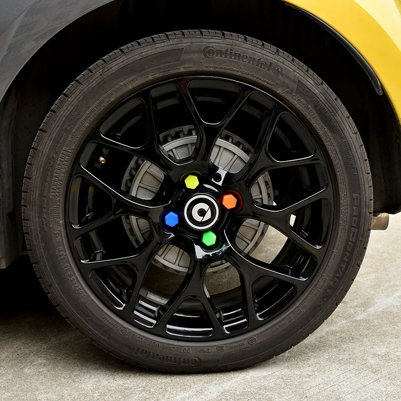 Фото Автомобильные аксессуары для Mercedes Smart Fortwo Forfour 453 2015-2020 высококачественный цветной силиконовый винт ступицы колеса декоративная защита №3