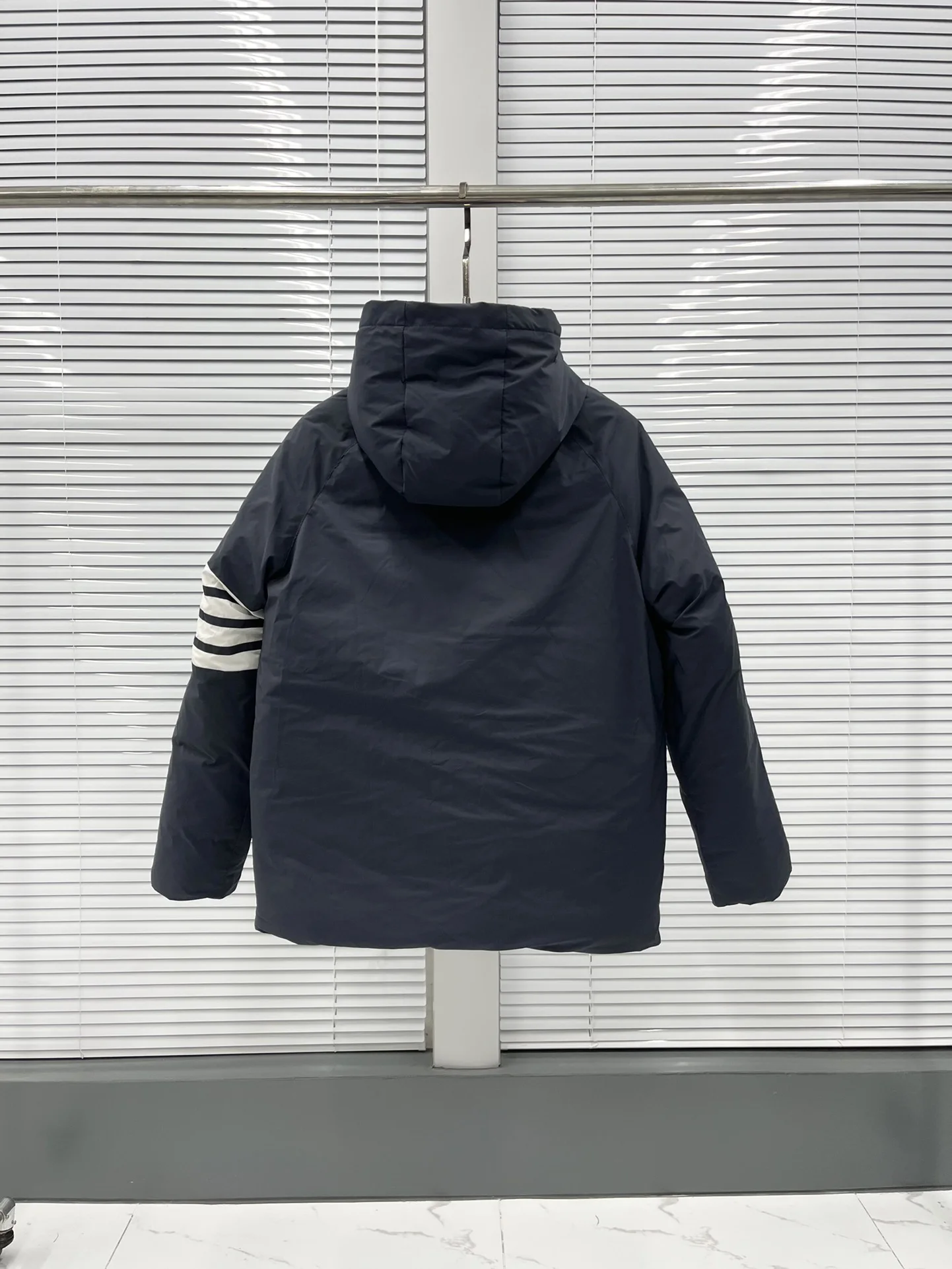 Рисунок 4 - Зимняя пуховая куртка TTb для мужчин и женщин