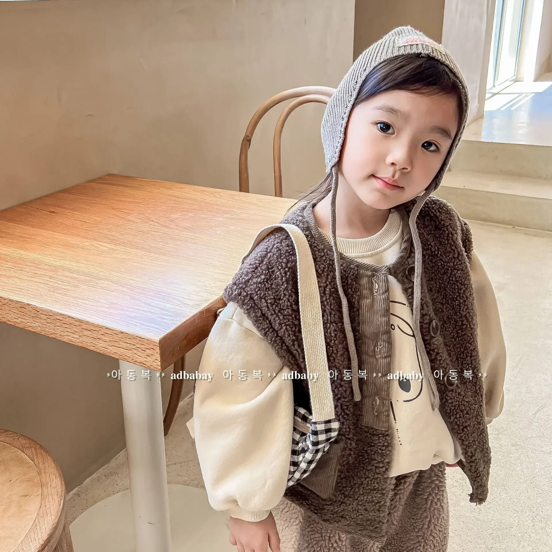 

2023 New Autumn Winter Toddlers Kids Fleece Waistcoats Korean Style Sleeveless Coat Children Thicken Warm Vests