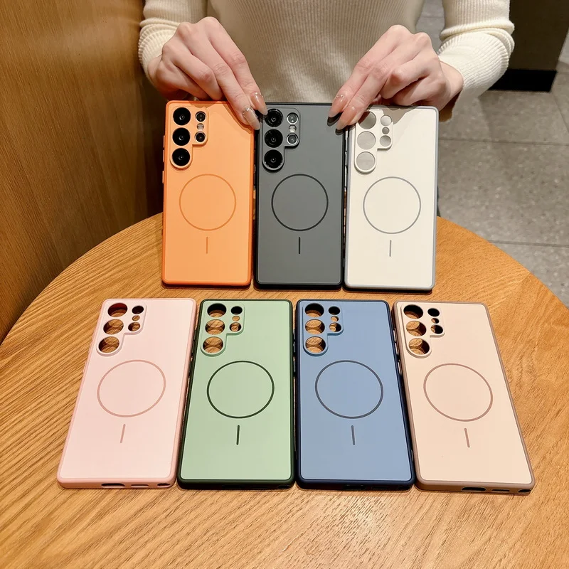 Magnetic TPU Phone Case with PC Cover Enhancement