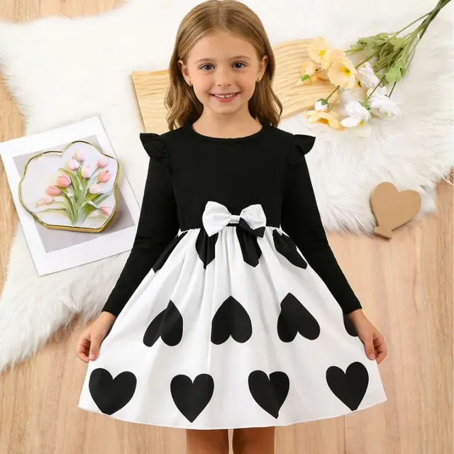 Robe de printemps pour petites filles, tenue de soirée en forme de cœur, à la mode, de Style coréen, vêtements pour enfants de 2 à 6 ans, robe de princesse de vacances 1