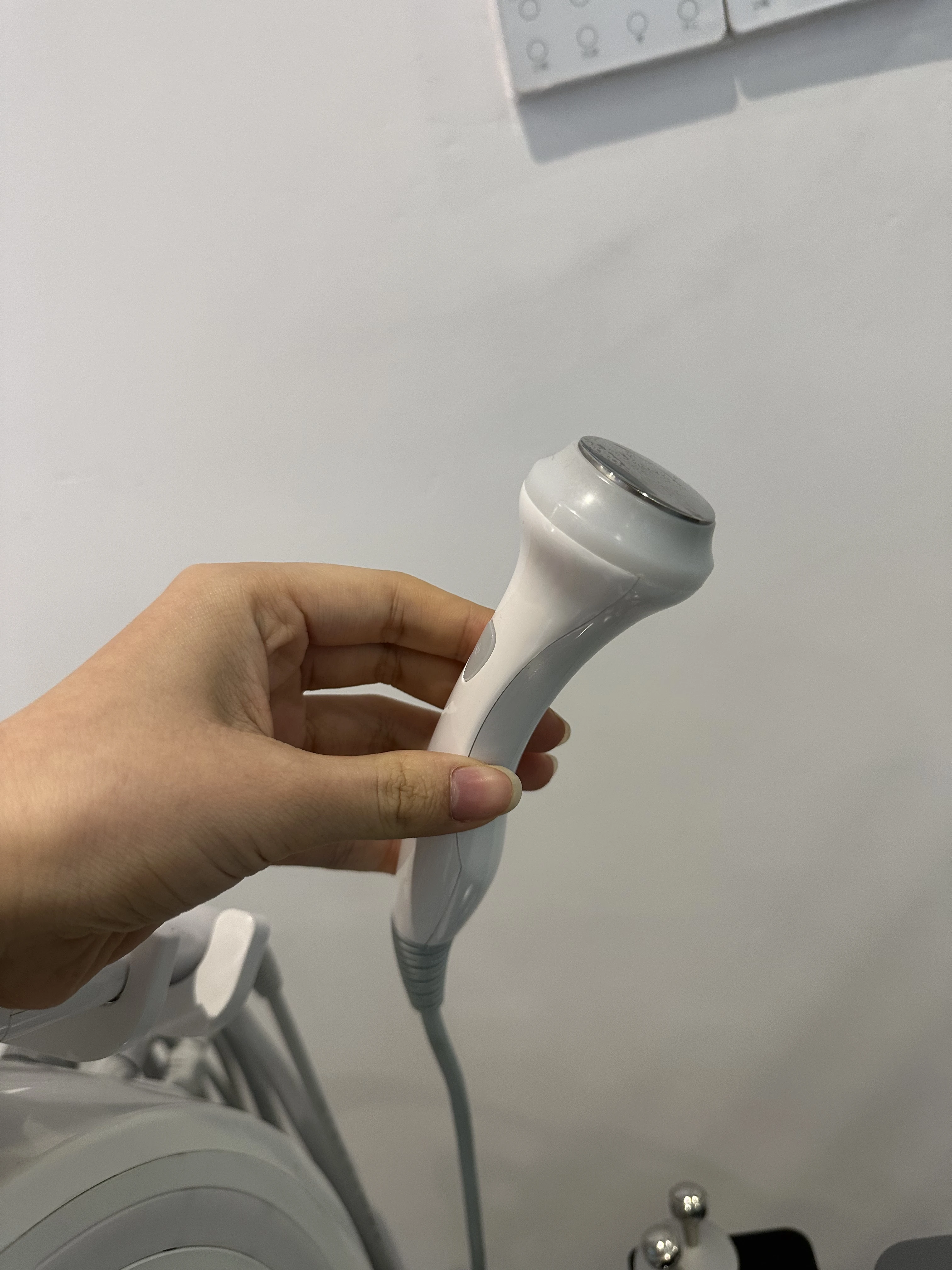 Рисунок 4 - Ультразвуковой Анализатор Кожи