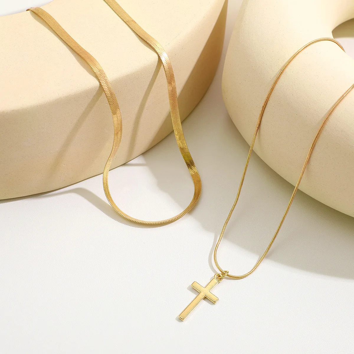 Simple Romantic Cross Pendants Necklace for Women Fashion Boho Gold Color Choker Necklaces Vintage Female Party Jewelry Gifts