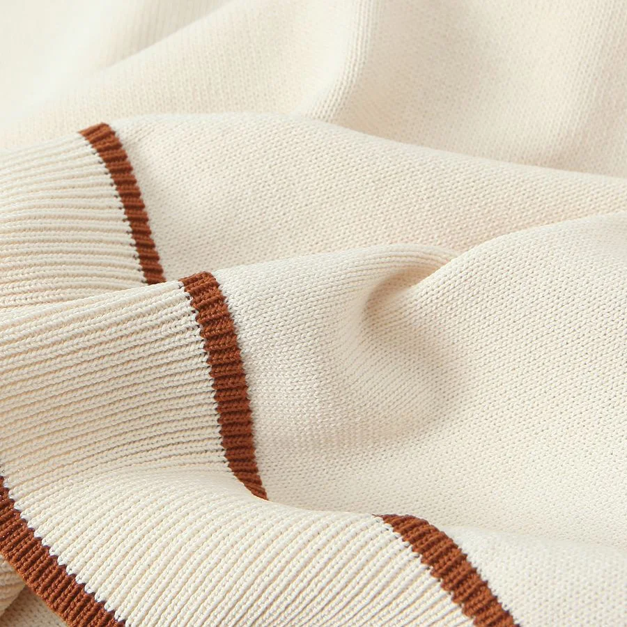 A Cool Contrasting Color Hooded Short Sleeved Top Plus Size Women Premium Commuting Style Ice Silk Knitting V-Neck T-Shirt 9252