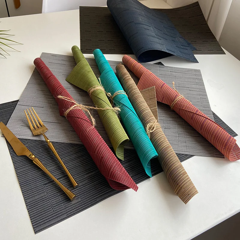 Napperons Et Chemin De Table PVC - Lot De 4 Sets + 1 Runner Antidérapant Lavable 30x180 Cm - 7