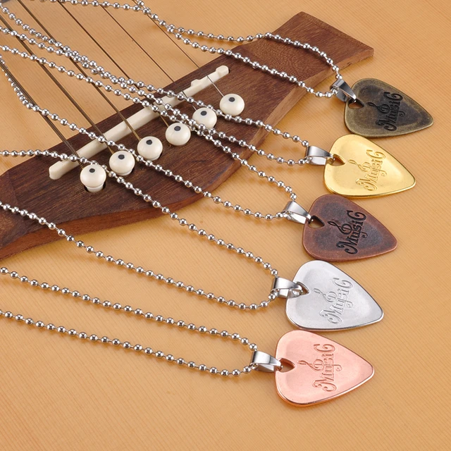 Beautiful Customized Wood Pick + Guitar Keychain Holder One Side / Olive Heart