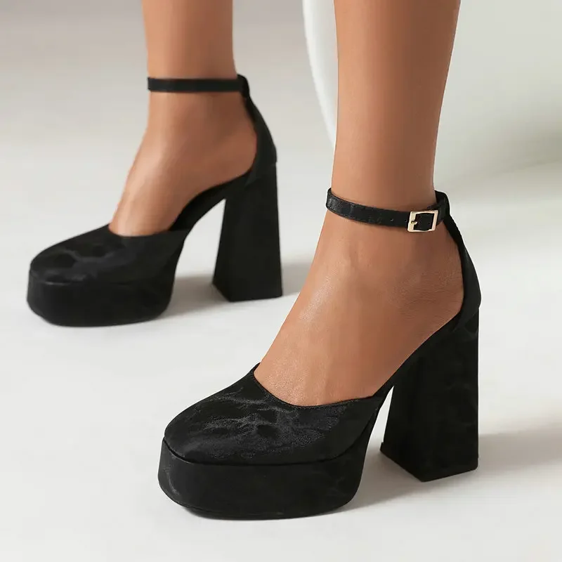 qibusleen Elegante riempjessandalen met enkelbandje voor vrouwen, gesloten teen, vrouwen lage blok chunky hak D'Orsay pumps, bruiloft, feest, jurk, sandalen, schoenen, 40 EU