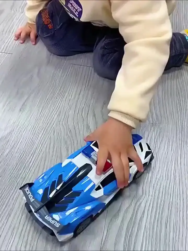 Polizeiauto Spielzeug Mit Türöffnung – 360° Drehbar, Mit Licht & Sound, Für Kinder Ab 3 Jahren