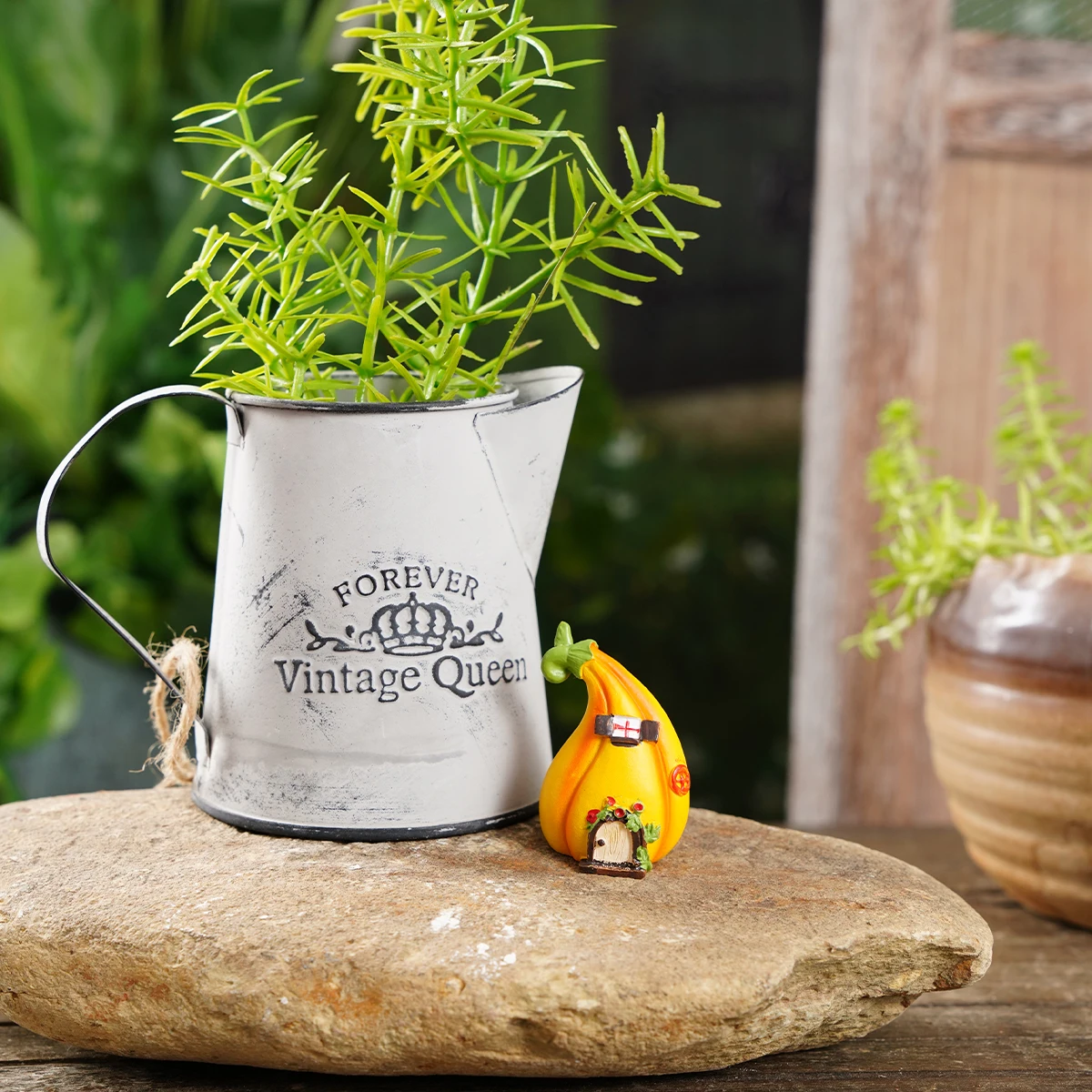 1PC cartoon cute pumpkin house garden decoration piece, suitable for garden potted plant decoration and micro-landscape DIY