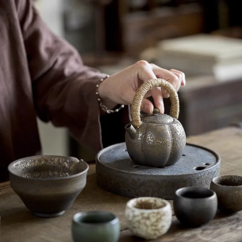 Vintage Handle Jug Ceramic Teapot Single Pot Tea Making Utensils Kung Fu TeaPot Tea Making Tools Tea Infuser Teaware Teapots