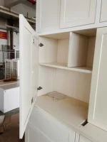 Kitchen Furniture Customized White Shaker Style Solid Wood Kitchen Cabinet 2