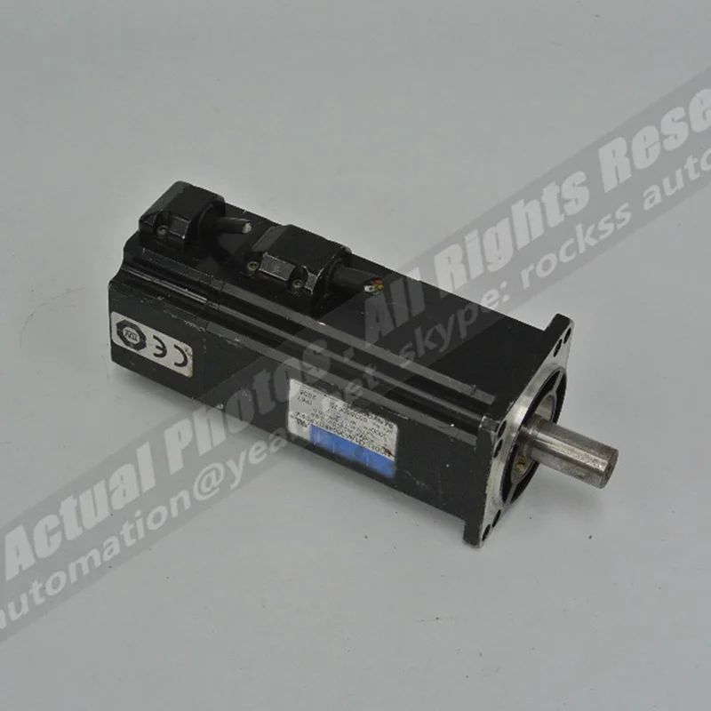 

AC Servo Motor Q1AA06040DXP00M Used Good In Condition With Free DHL