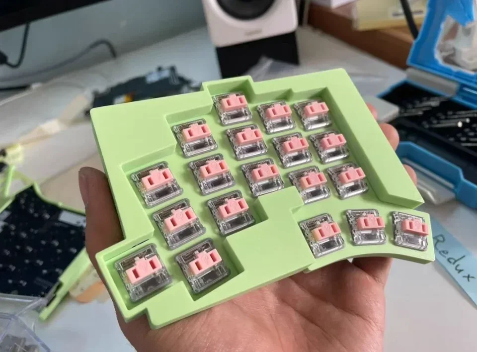 TOTEM 分割キーボード（Choc v1リニア／Bluetooth対応） TOTEM 分割キーボード（Choc v1リニア／Bluetooth対応） TOTEM 分割