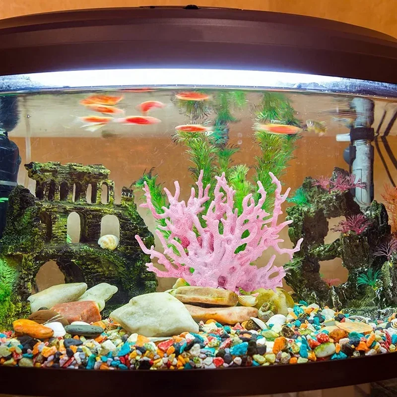 人工サンゴ装飾、装飾的な海のサンゴ、白いサンゴ礁、リアルな魚