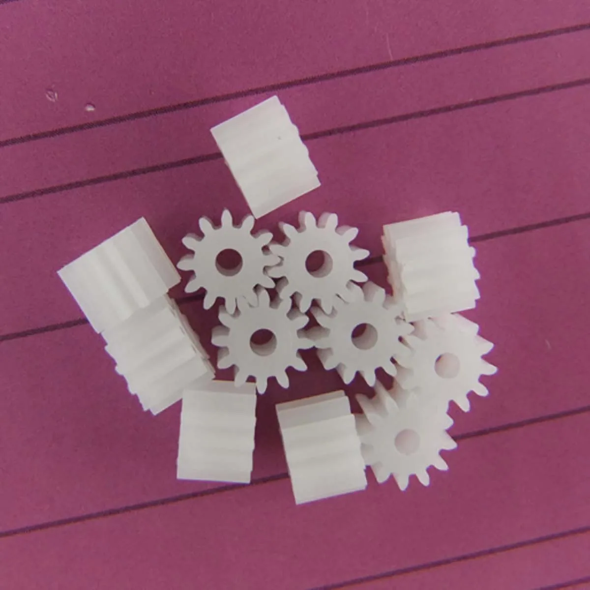 30Pcs 8/12/13/18 Teeth 0.5 Modulus Spindle Spur Gear 80.8A 81.5A 82A 122A 132A 182A Toy Spare Parts Model DIY Plastic Gears