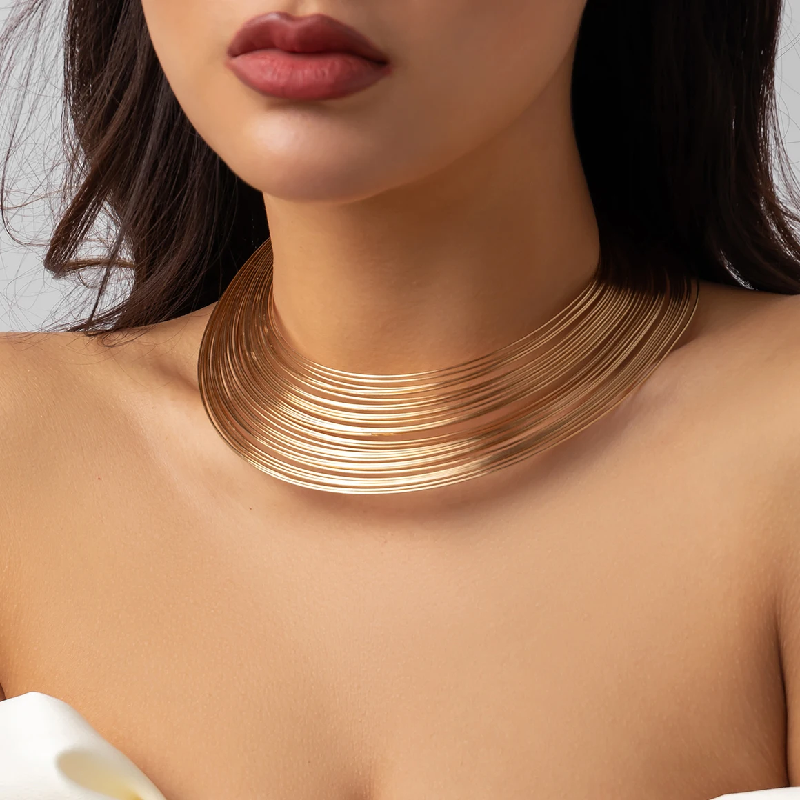 Exaggerated Multilayer Metal Wire Torques Choker Necklace for