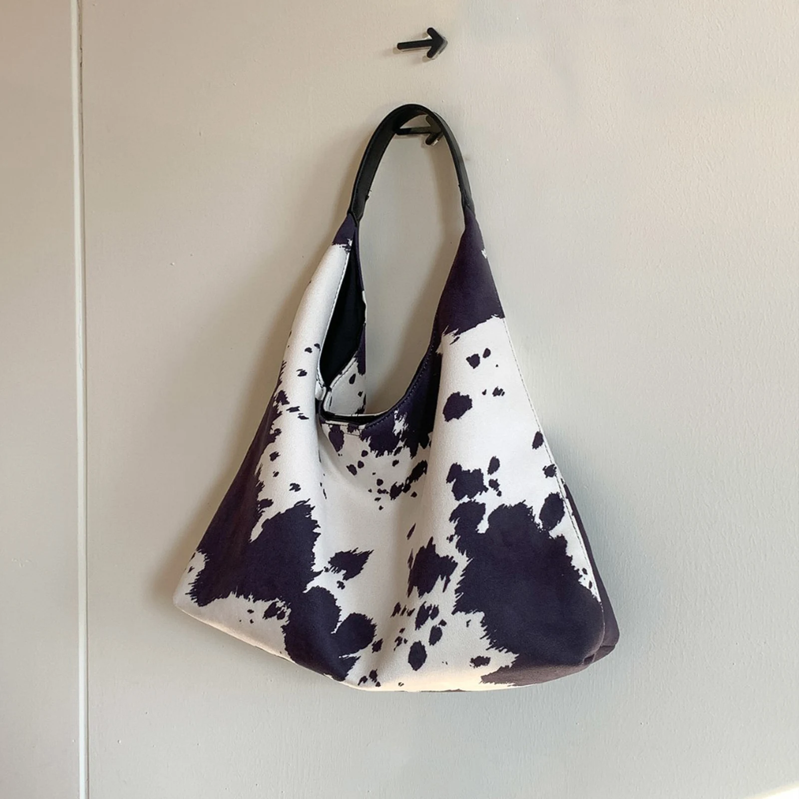 Women Girls Cow Print Hobo Underarm Bags Fashion Casual Tote Bag Underarm Handbags for School Work Shopping Travel Daily Use
